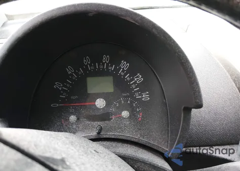 2005 Volkswagen New Beetle Gls z USA, uszkodzony, nr VIN 3VWCK31C75M413746